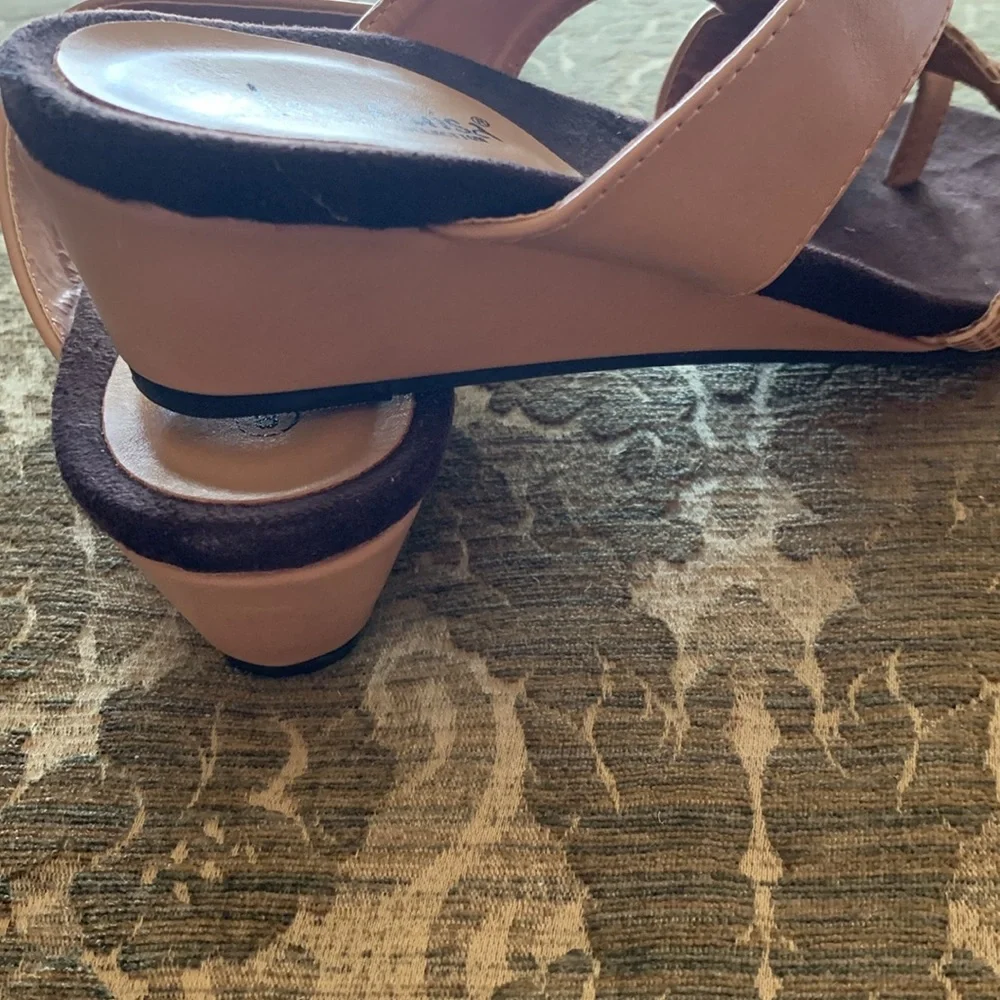 NEW-LENA LUISA BEIGE WEDGE SANDAL SZ 8 - Picture 6 of 8